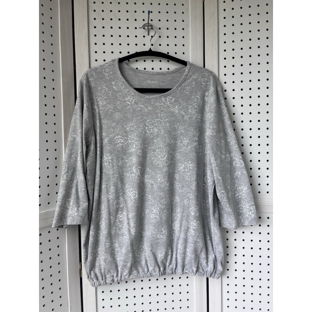 Blair Women's XL (fits M-L) 3/4 SLV Gray Floral Cinch Bottom Tee Cotton Poly